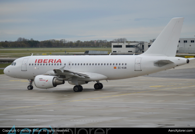 Photo of EC-KUB - Iberia Airbus A319 at MUC on AeroXplorer Aviation Database