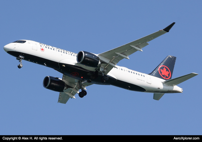 Photo of C-GJYC - Air Canada Airbus A220-300 at BOS on AeroXplorer Aviation Database
