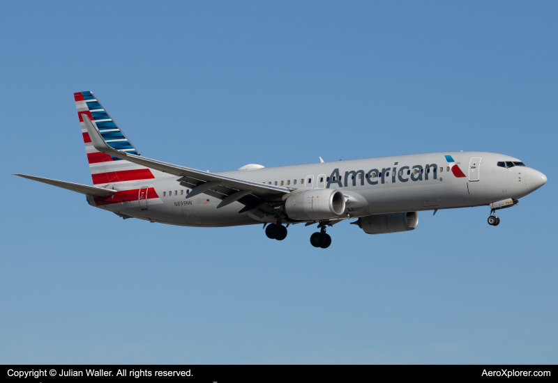 Photo of N899NN - American Airlines Boeing 737-800 at MIA on AeroXplorer Aviation Database