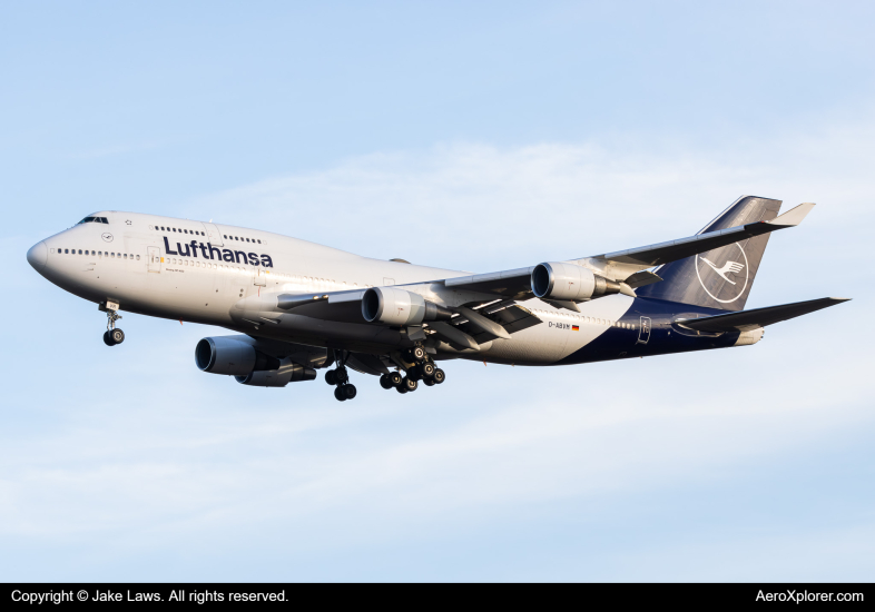 Photo of D-ABVM - Lufthansa Boeing 747-400 at IAD on AeroXplorer Aviation Database