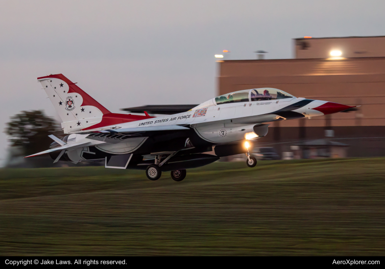 Photo of 87-0381 - USAF - United States Air Force General Dynamics F-16 Fighting Falcon at OFF on AeroXplorer Aviation Database