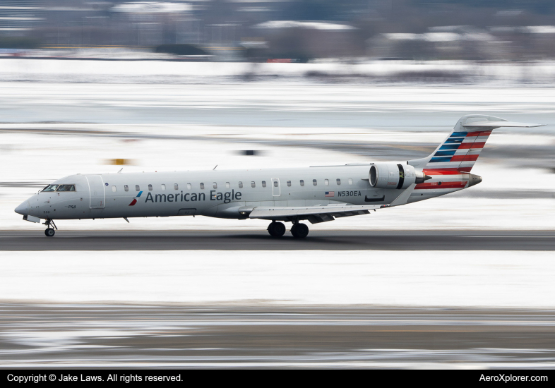 Photo of N530EA - American Eagle Mitsubishi CRJ-700 at DCA on AeroXplorer Aviation Database