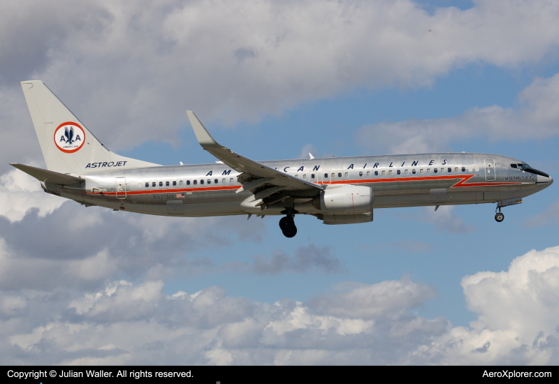 Photo of N905NN - American Airlines Boeing 737-800 at MIA on AeroXplorer Aviation Database