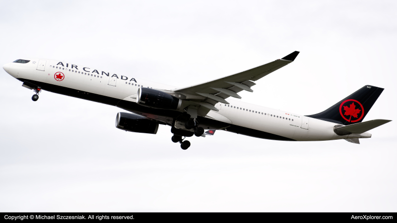 Photo of C-GOFW - Air Canada Airbus A330-300 at LHR on AeroXplorer Aviation Database