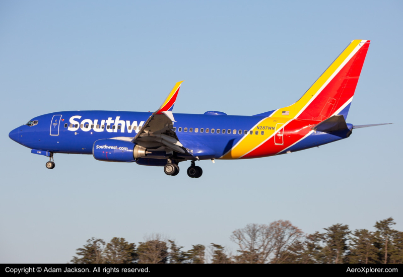 Photo of N287WN - Southwest Airlines Boeing 737-700 at BWI on AeroXplorer Aviation Database