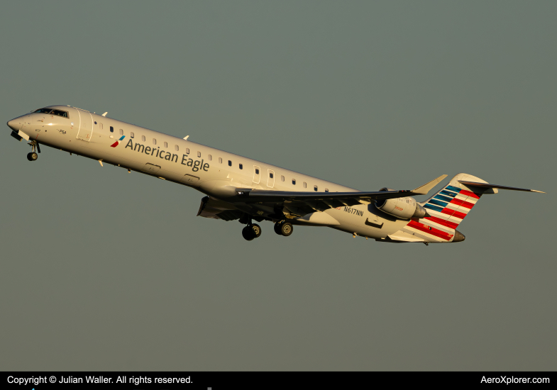 Photo of N617NN - American Eagle Mitsubishi CRJ-900 at CLT on AeroXplorer Aviation Database