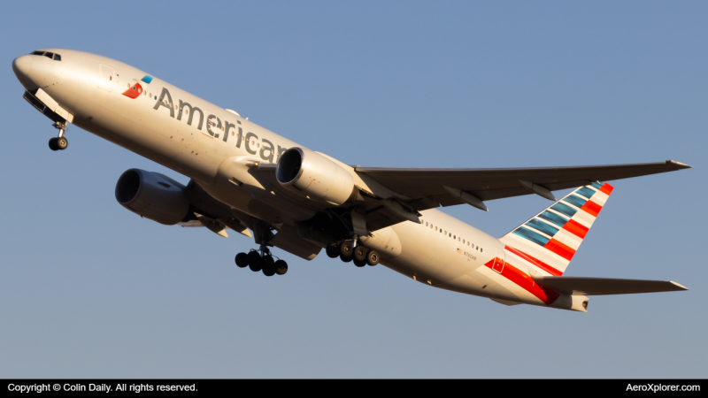 Photo of N760AN - American Airlines Boeing 777-200ER at CLT on AeroXplorer Aviation Database