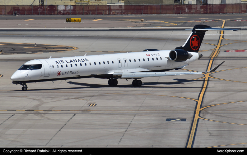 Photo of C-FUJZ - Air Canada Mitsubishi CRJ-900 at PHX on AeroXplorer Aviation Database