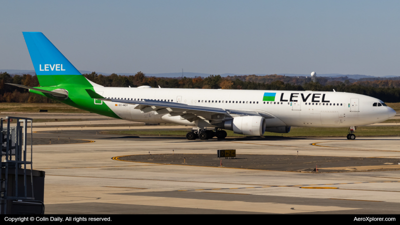 Photo of EC-MOY - LEVEL Airbus A330-200 at IAD on AeroXplorer Aviation Database