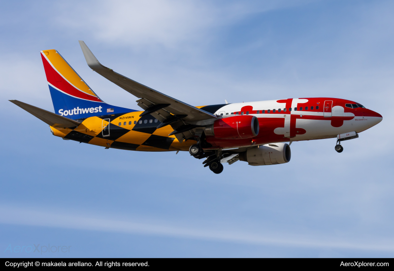 Photo of N214WN - Southwest Airlines Boeing 737-700 at BOI on AeroXplorer Aviation Database