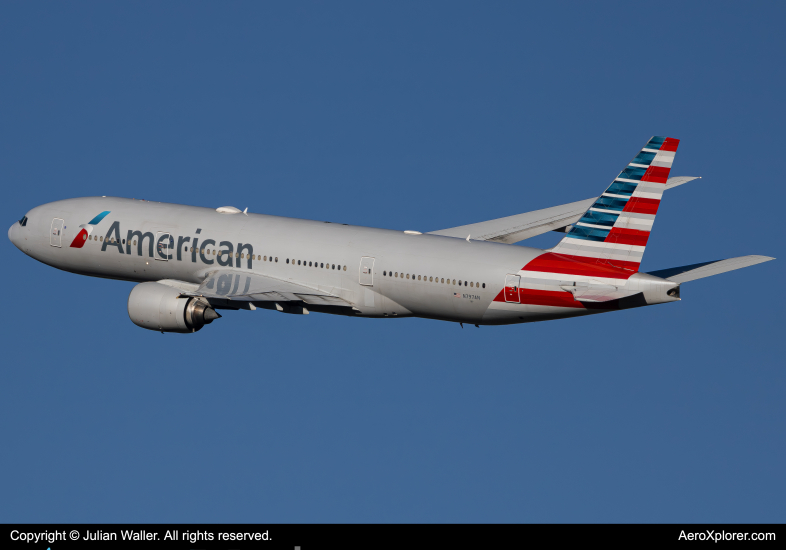 Photo of N797AN - American Airlines Boeing 777-200ER at CLT on AeroXplorer Aviation Database