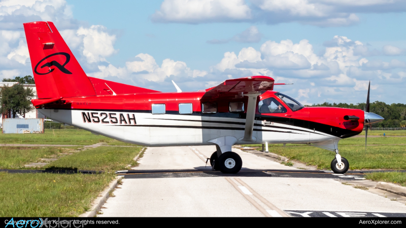 Photo of N525AH - PRIVATE Quest Kodiak 100 at KTPA on AeroXplorer Aviation Database