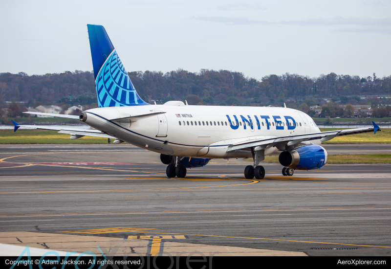 Photo of N871UA - United Airlines Airbus A319 at DCA on AeroXplorer Aviation Database
