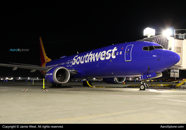 Photo of N8929S - Southwest Airlines Boeing 737 MAX 8 at SJC on AeroXplorer Aviation Database