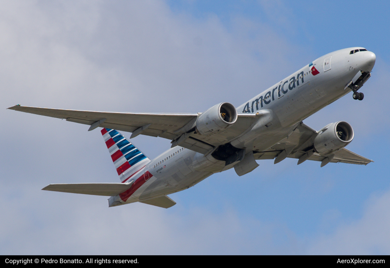 Photo of N793AN - American Airlines Boeing 777-200 at MIA on AeroXplorer Aviation Database