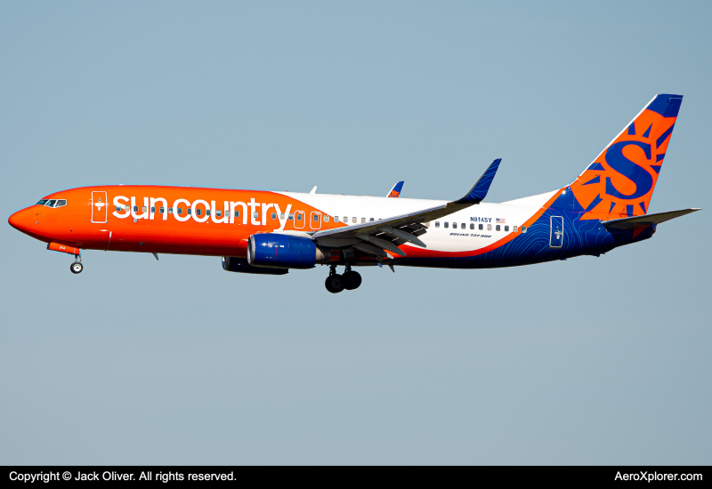 Photo of N814SY - Sun Country Airlines Boeing 737-800 at JFK on AeroXplorer Aviation Database