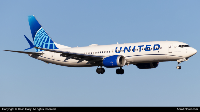 Photo of N27263 - United Airlines Boeing 737 MAX 8 at MCO on AeroXplorer Aviation Database