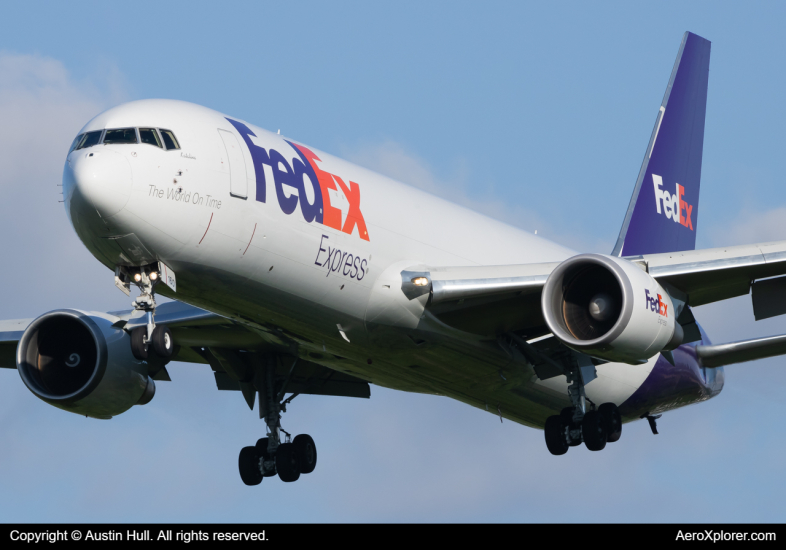 Photo of N160FE - FedEx Boeing 767-300F at PIT on AeroXplorer Aviation Database