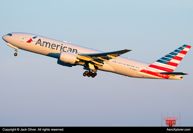 Photo of N790AN - American Airlines Boeing 777-200ER at JFK on AeroXplorer Aviation Database