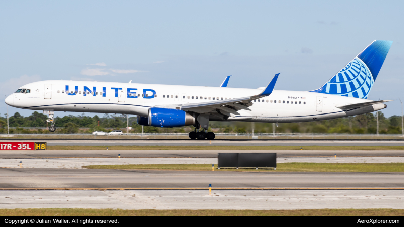 Photo of N48127 - United Airlines Boeing 757-200 at MCO on AeroXplorer Aviation Database
