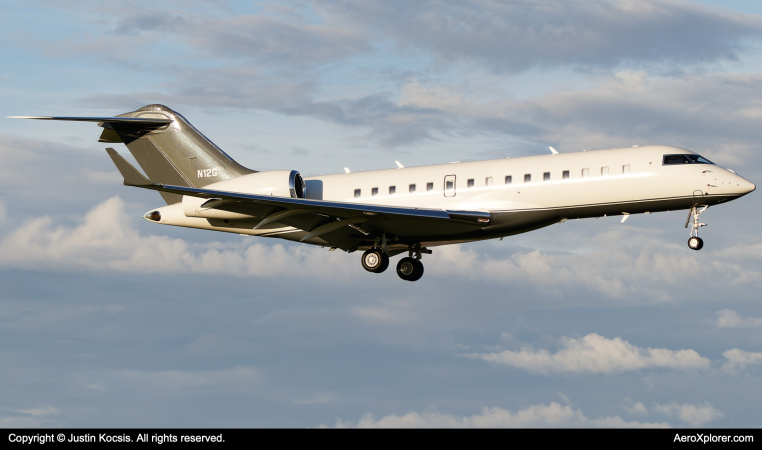 Photo of N12G - PRIVATE Bombardier BD-700-1A10 Global 6000 at TPA on AeroXplorer Aviation Database