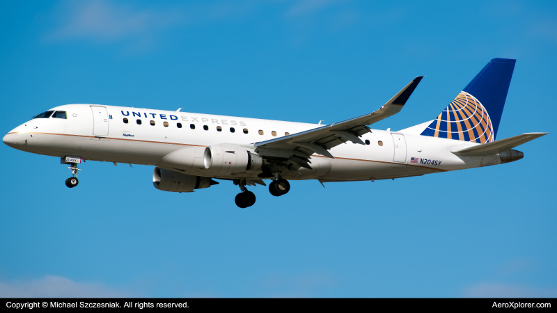Photo of N204SY - United Express Embraer E175 at ORD on AeroXplorer Aviation Database