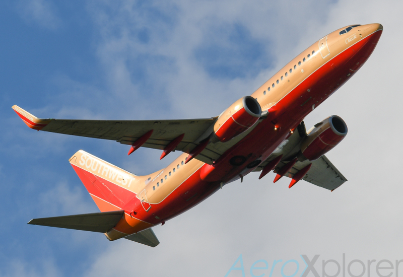 Photo of N714CB - Southwest Airlines Boeing 737-700 at MHT on AeroXplorer Aviation Database