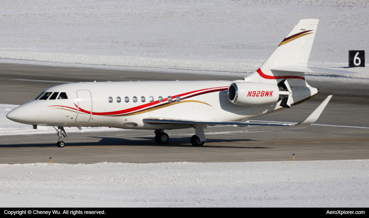 Photo of N928WK - PRIVATE Dassault Falcon 2000LX at DTW on AeroXplorer Aviation Database