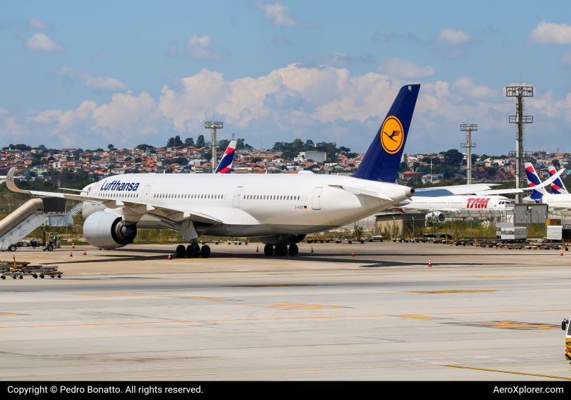 Photo of D-AIXE - Lufthansa Airbus A350-900 at GRU on AeroXplorer Aviation Database