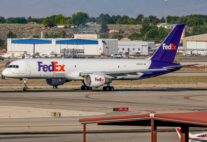 Photo of N995FD - FedEx Boeing 757-200F at BOI on AeroXplorer Aviation Database