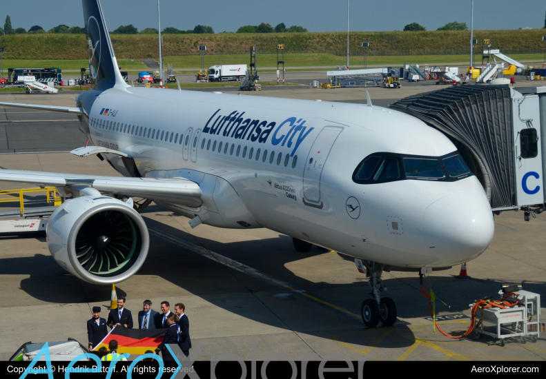 Photo of D-AIJI - Lufthansa City Airbus A320NEO at BHX on AeroXplorer Aviation Database