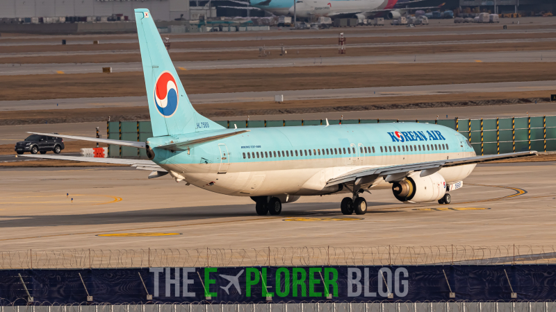 Photo of HL7569 - Korean Air Boeing 737-900 at ICN on AeroXplorer Aviation Database