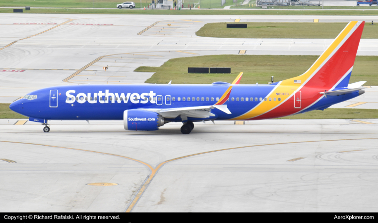 Photo of N8913S - Southwest Airlines Boeing 737 MAX 8 at FLL on AeroXplorer Aviation Database