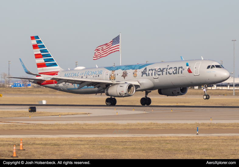 Photo of N167AN - American Airlines Airbus A321-200 at DFW on AeroXplorer Aviation Database