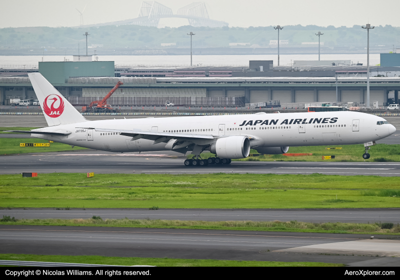 Photo of JA735J - Japan Airlines Boeing 777-300ER at HND on AeroXplorer Aviation Database