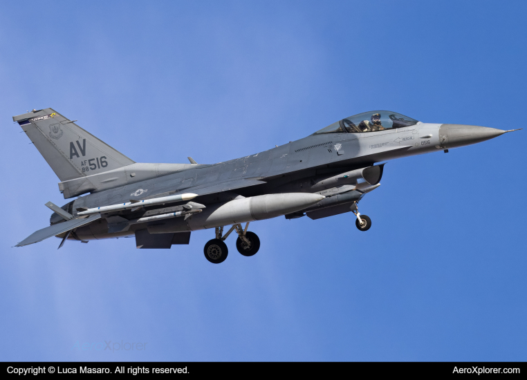 Photo of 88-0516 - USAF - United States Air Force General Dynamics F-16 Fighting Falcon at LSV on AeroXplorer Aviation Database