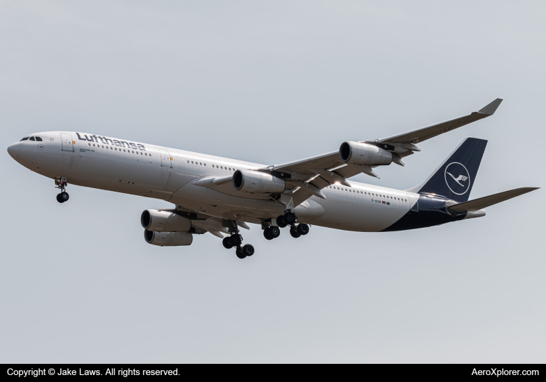 Photo of D-AIGM - Lufthansa Airbus A340-300 at IAD on AeroXplorer Aviation Database