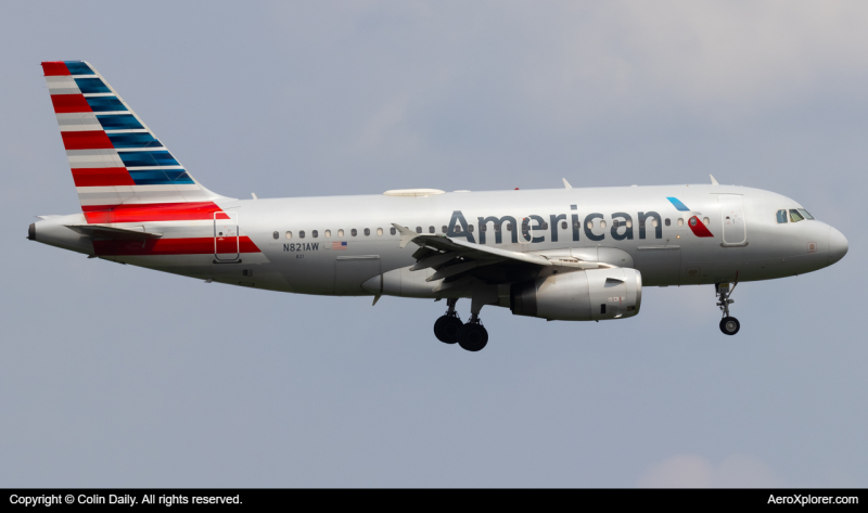 Photo of N821AW - American Airlines Airbus A319 at DCA on AeroXplorer Aviation Database