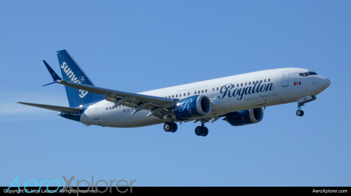 Photo of C-GMXB - Sunwing Airlines Boeing 737 MAX 8 at YYZ on AeroXplorer Aviation Database