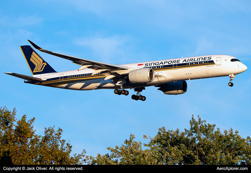 Photo of 9V-SGD - Singapore Airlines Airbus A350-900 at JFK on AeroXplorer Aviation Database