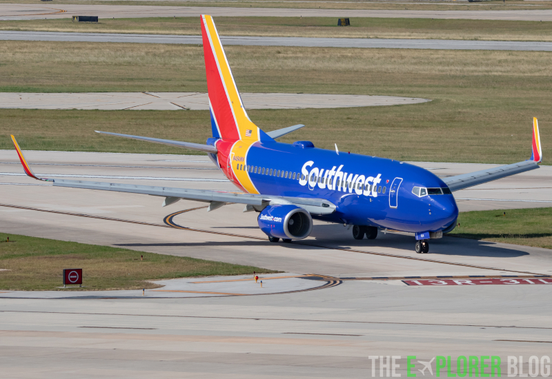 Photo of N484WN - Southwest Airlines Boeing 737-700 at SAT on AeroXplorer Aviation Database