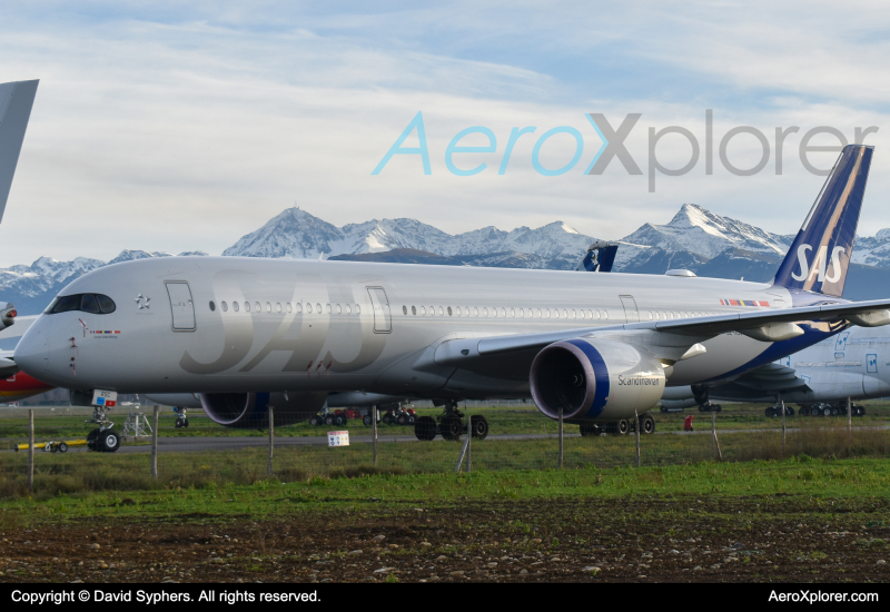 Photo of SE-RSC - Scandinavian Airlines Airbus A350-900 at LDE on AeroXplorer Aviation Database