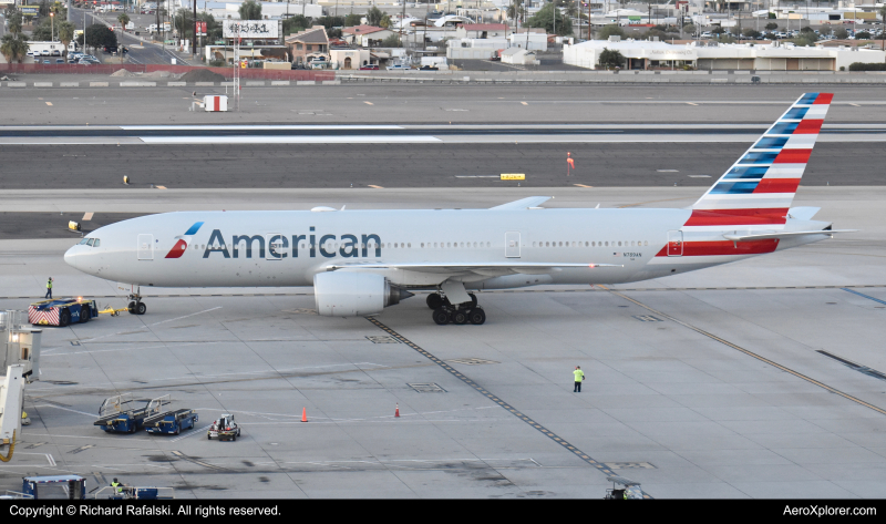 Photo of N789AN - American Airlines Boeing 777-200ER at PHX on AeroXplorer Aviation Database