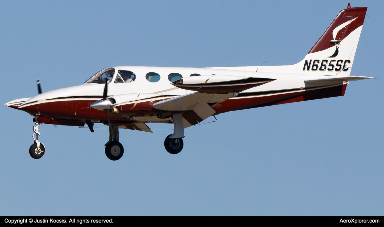 Photo of N665SC - PRIVATE Cessna 340A at SRQ on AeroXplorer Aviation Database