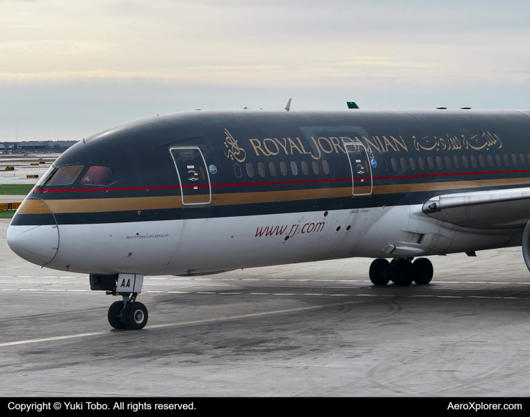 Photo of JY-BAA - Royal Jordanian Boeing 787-8 at ORD on AeroXplorer Aviation Database