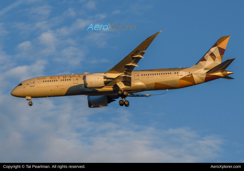 Photo of A6-BNG - Etihad Airways Boeing 787-9 at IAD on AeroXplorer Aviation Database