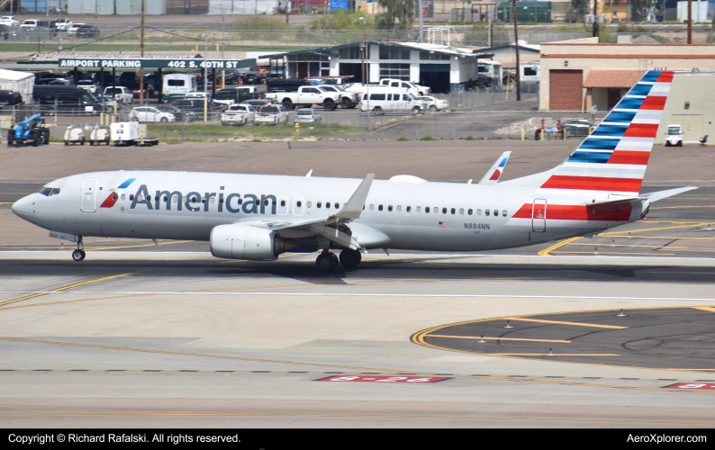 Photo of N884NN - American Airlines Boeing 737-800 at PHX on AeroXplorer Aviation Database