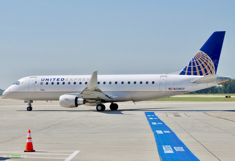 Photo of N138SY - United Express Embraer E175 at GRB on AeroXplorer Aviation Database