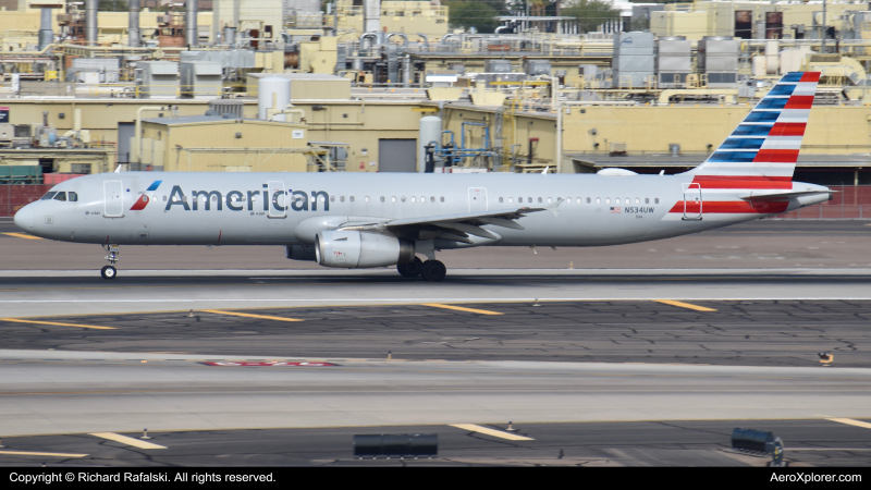 Photo of N534UW - American Airlines Airbus A321-200 at PHX on AeroXplorer Aviation Database