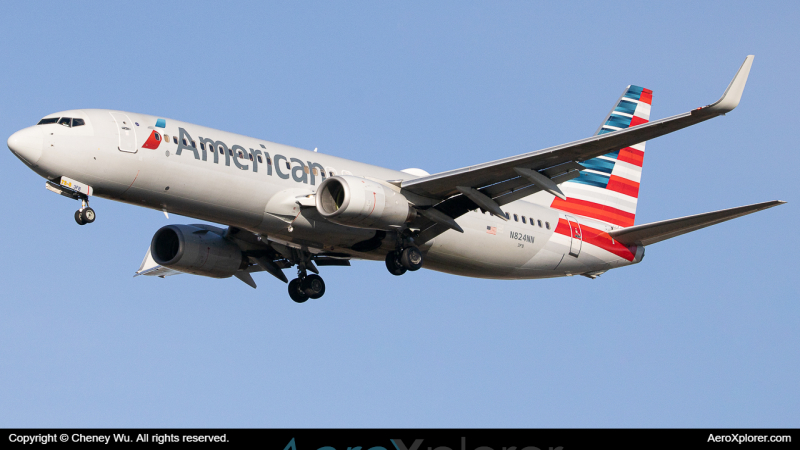 Photo of N824NN - American Airlines Boeing 737-800 at BOS on AeroXplorer Aviation Database